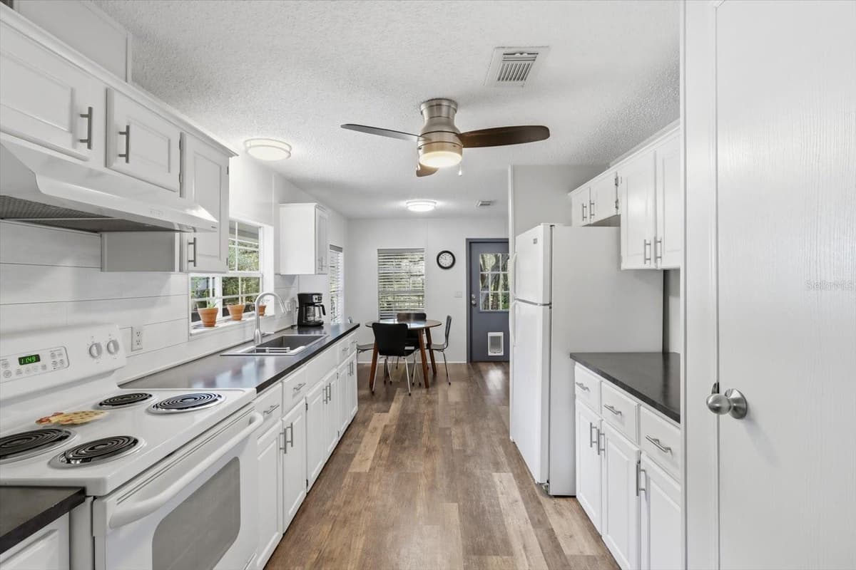 7298 RAMA AVENUE — photo 11 of 50