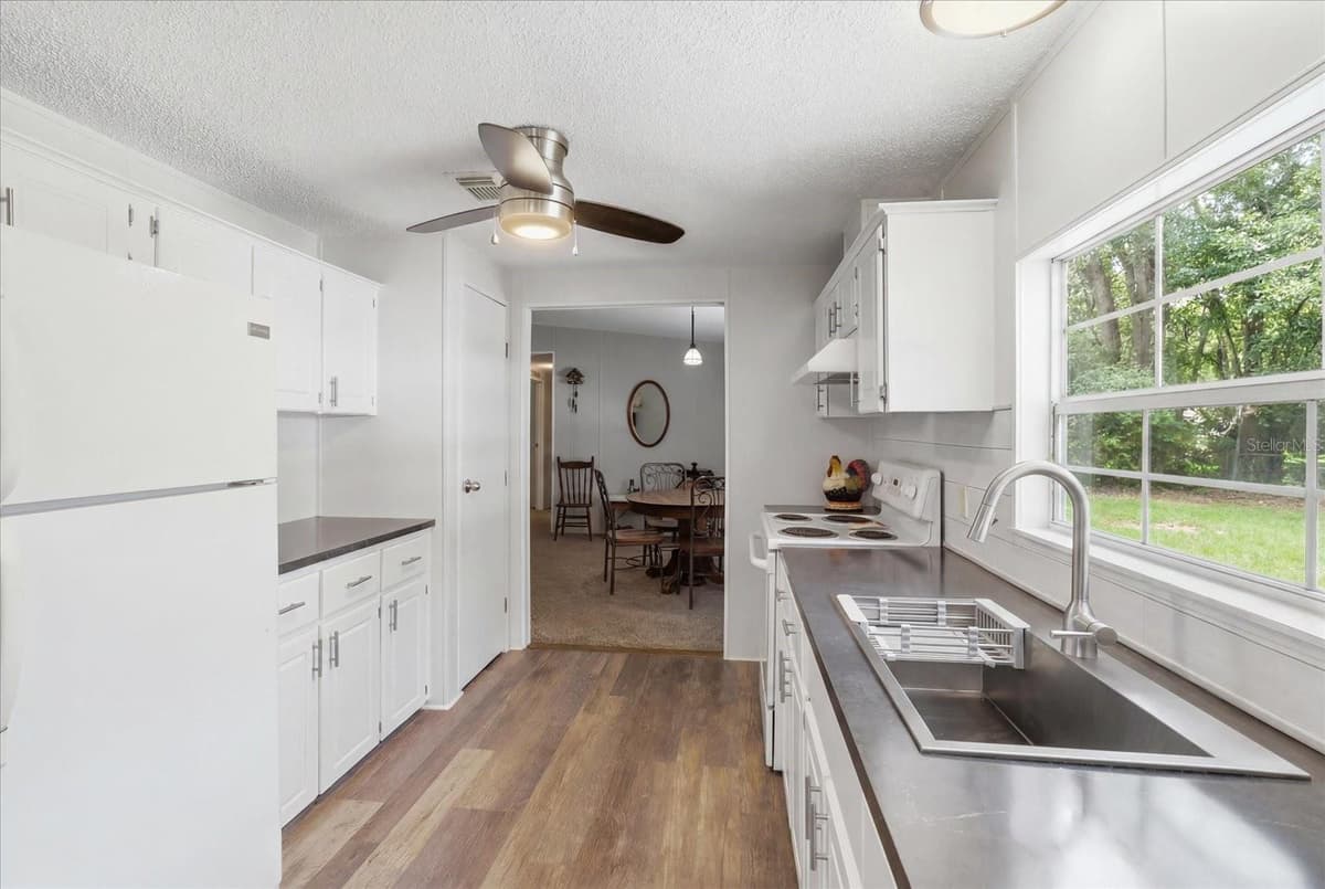 7298 RAMA AVENUE — photo 13 of 50