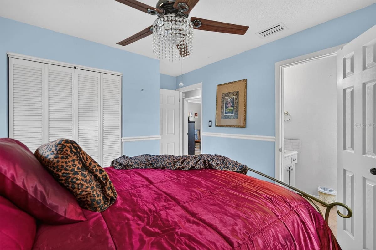 212 MIMOSA DRIVE — photo 16 of 42