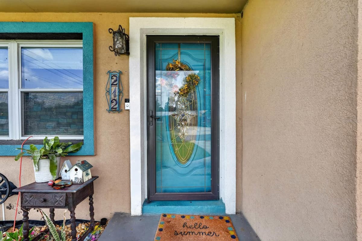 212 MIMOSA DRIVE — photo 3 of 42