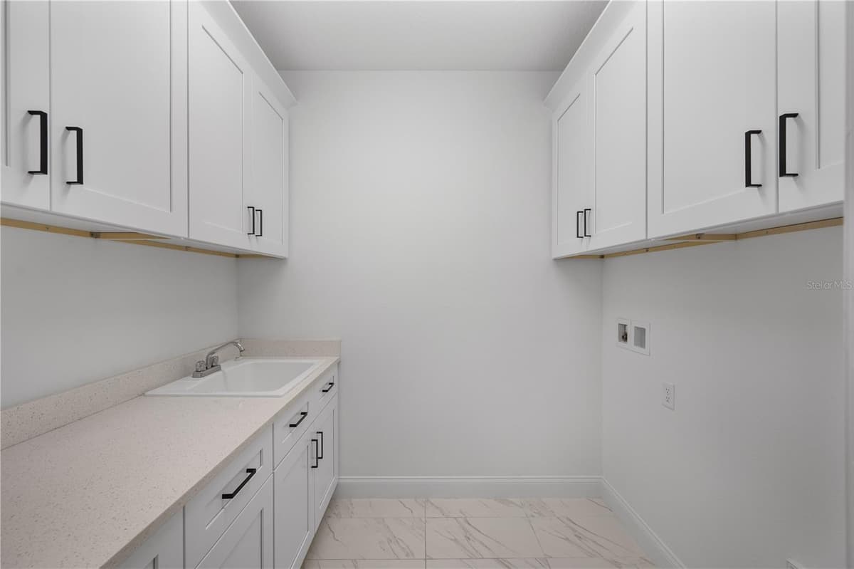 2403 DERBYSHIRE AVENUE — photo 46 of 62