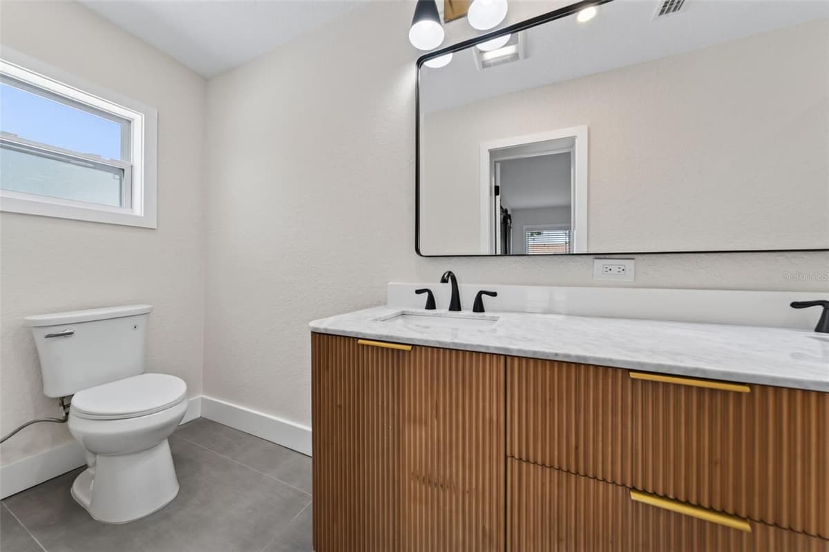 5217 18TH AVENUE — photo 38 of 80
