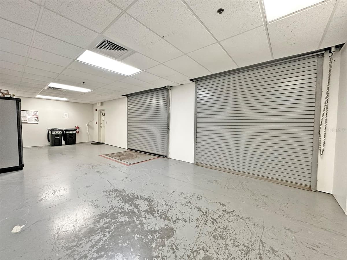 7800 KINGSPOINTE PARKWAY — photo 10 of 11