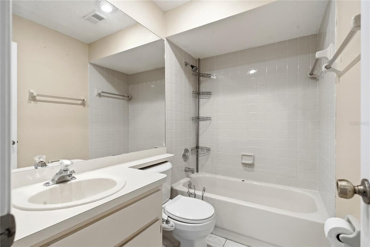 8160 STURBRIDGE COURT — photo 12 of 33