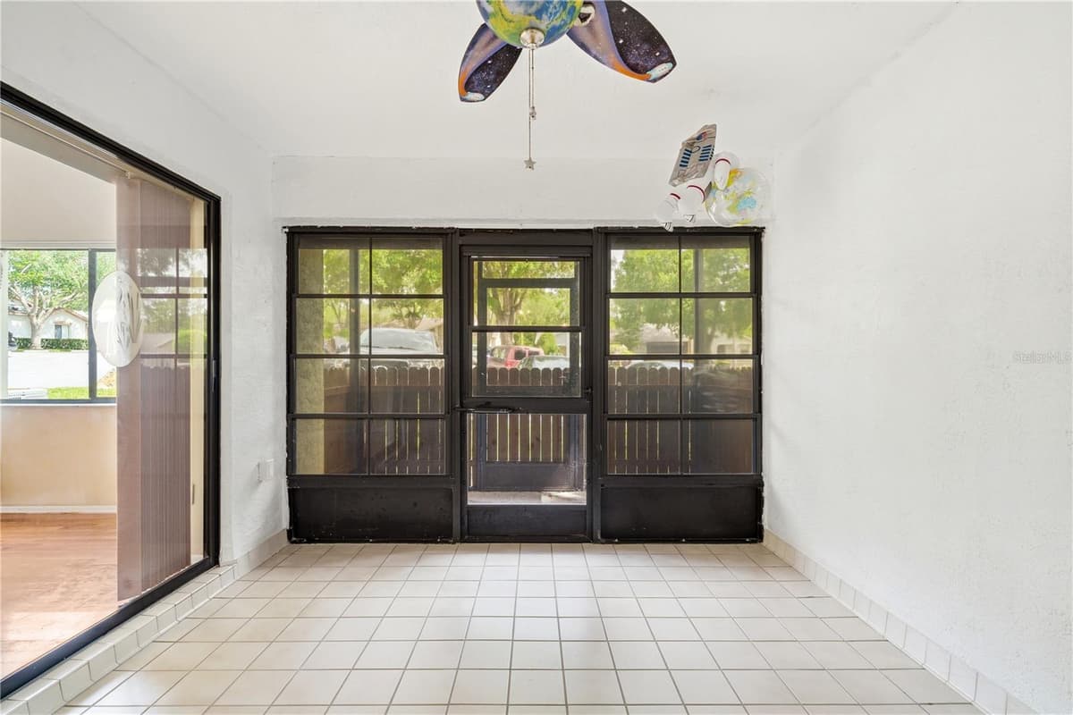 8160 STURBRIDGE COURT — photo 10 of 33