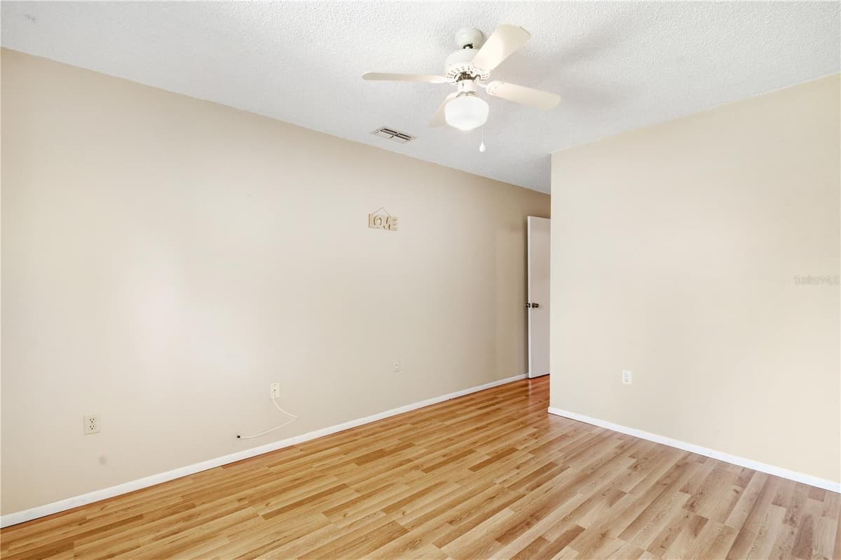 8160 STURBRIDGE COURT — photo 15 of 33