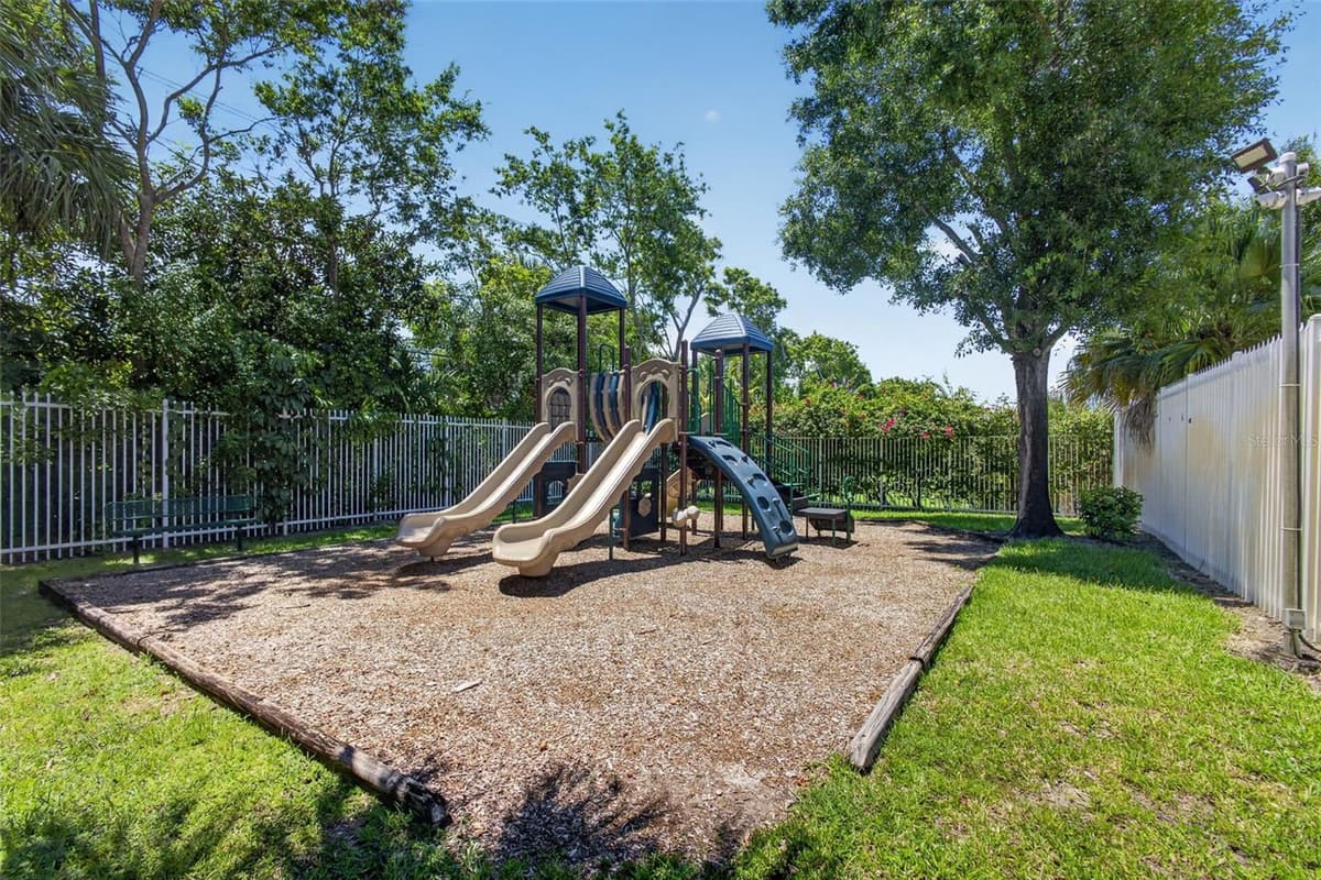 946 SUMMIT LAKE DRIVE — photo 27 of 29