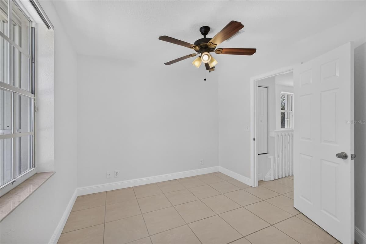 946 SUMMIT LAKE DRIVE — photo 21 of 29
