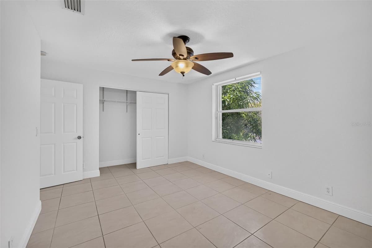 946 SUMMIT LAKE DRIVE — photo 12 of 29