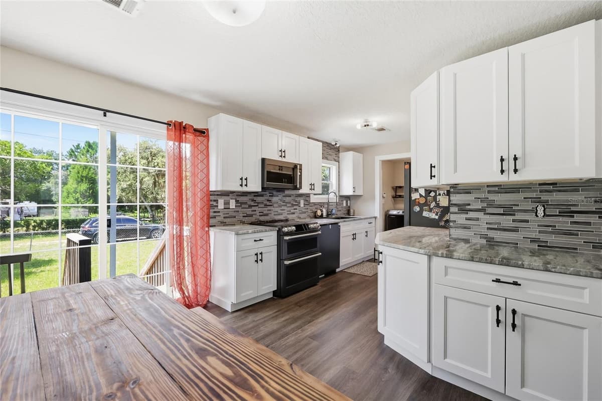 45861 RACCOON STREET — photo 8 of 27