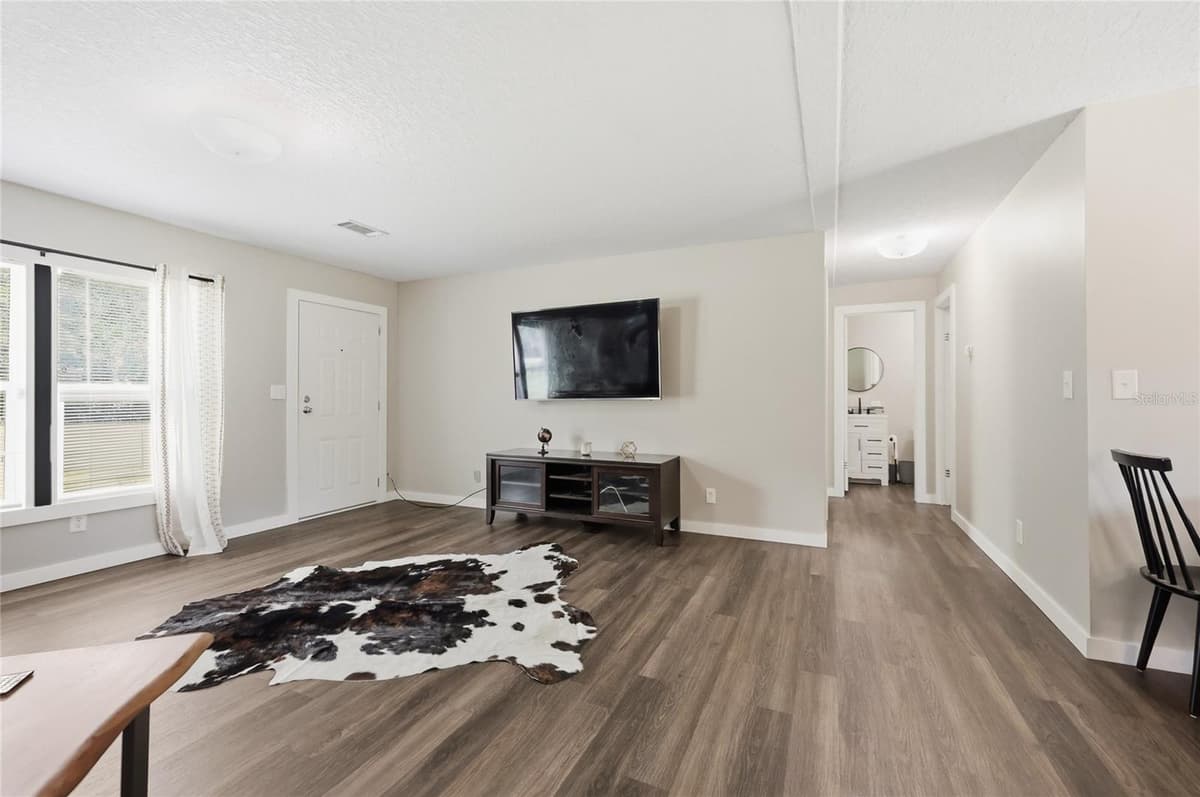 45861 RACCOON STREET — photo 16 of 27
