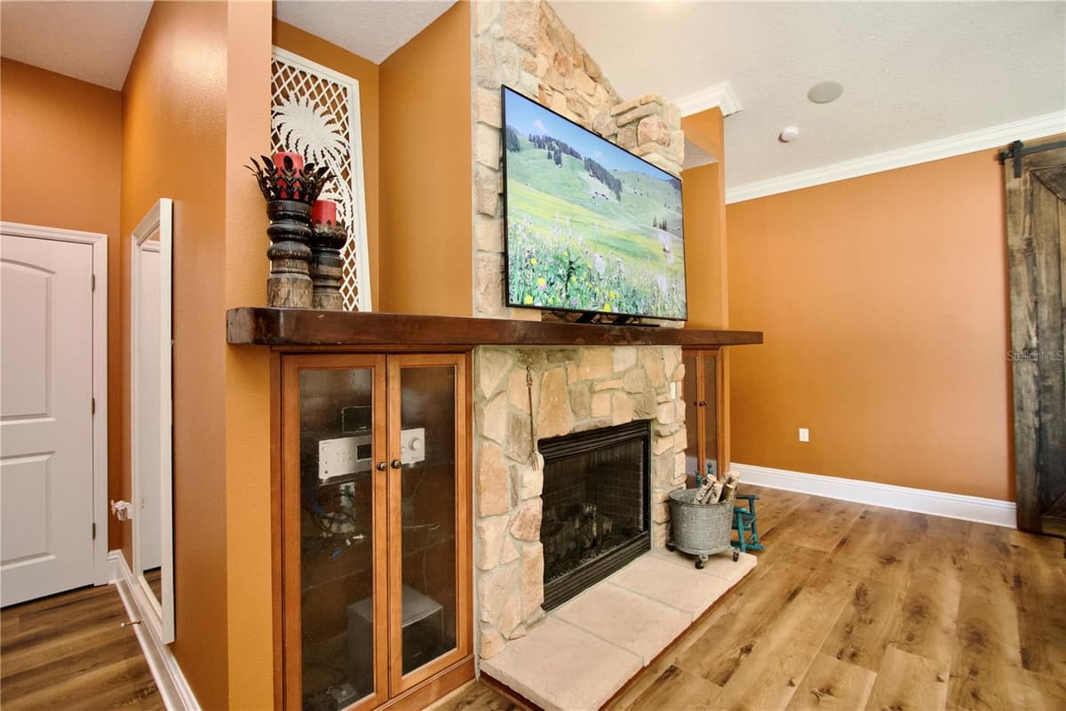 32112 JACK RUSSELL COURT — photo 33 of 74
