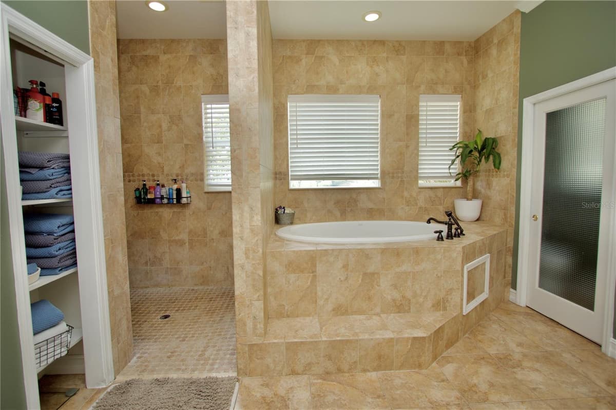 32112 JACK RUSSELL COURT — photo 38 of 74