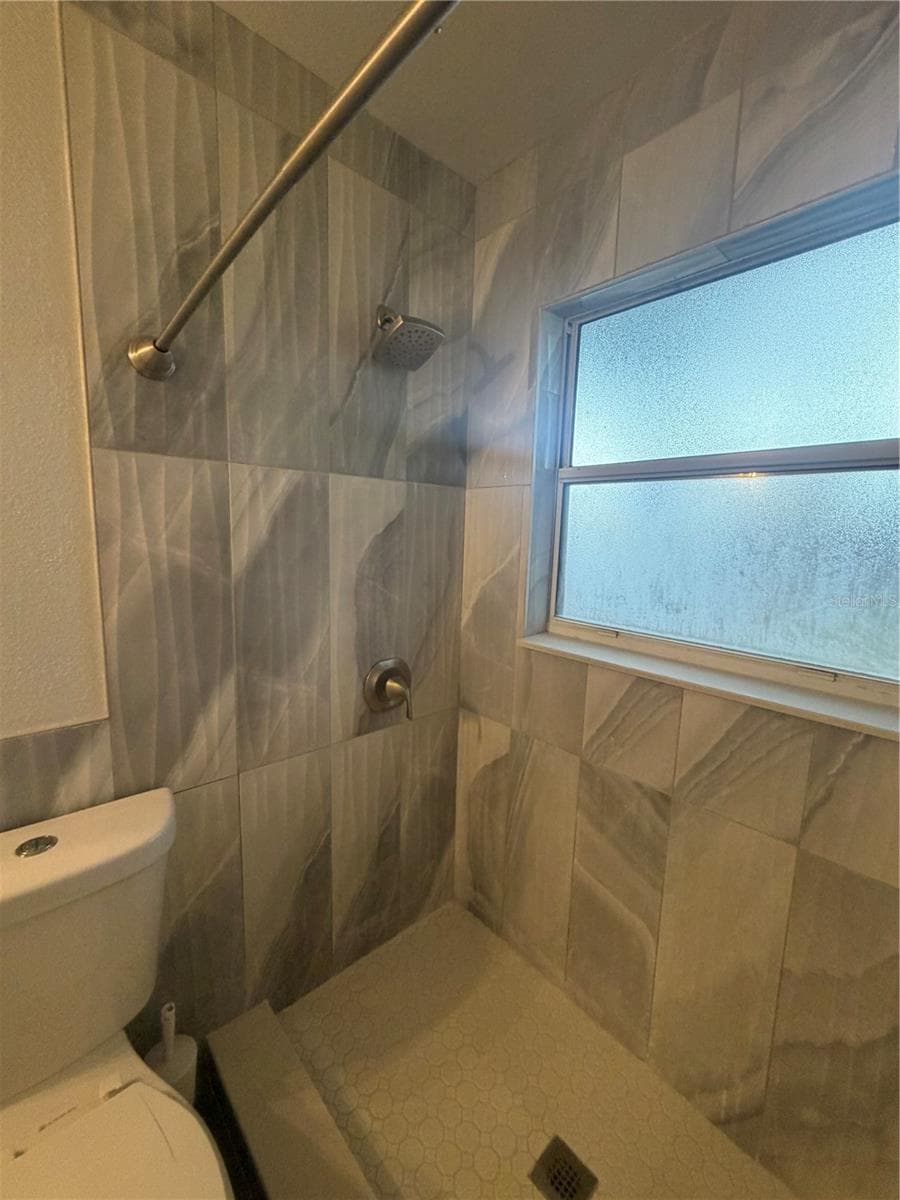 464 NEW MEADOWS COURT — photo 27 of 38