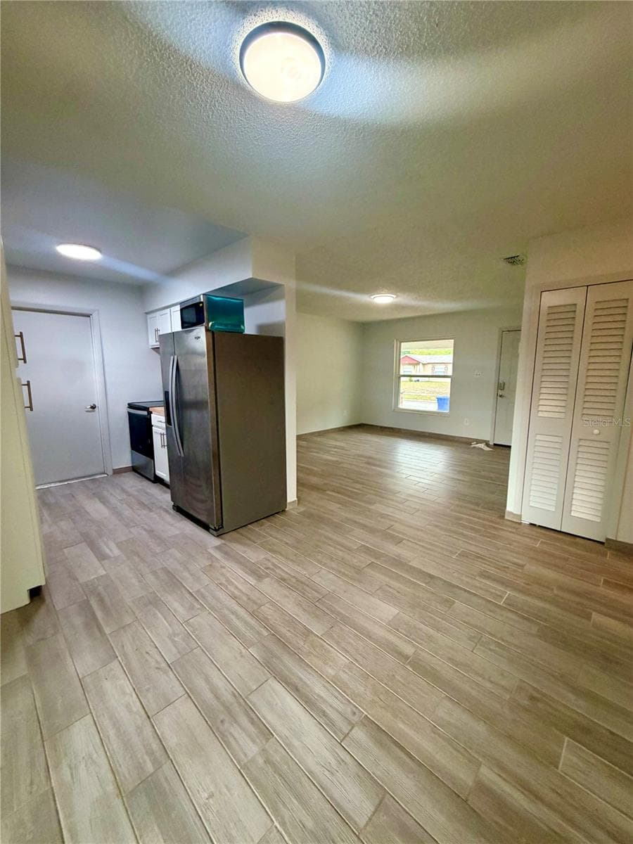 464 NEW MEADOWS COURT — photo 13 of 38