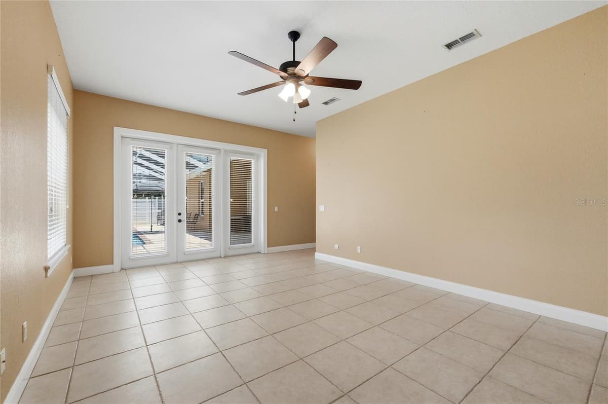 328 HAMILTON SHORES DRIVE — photo 39 of 81
