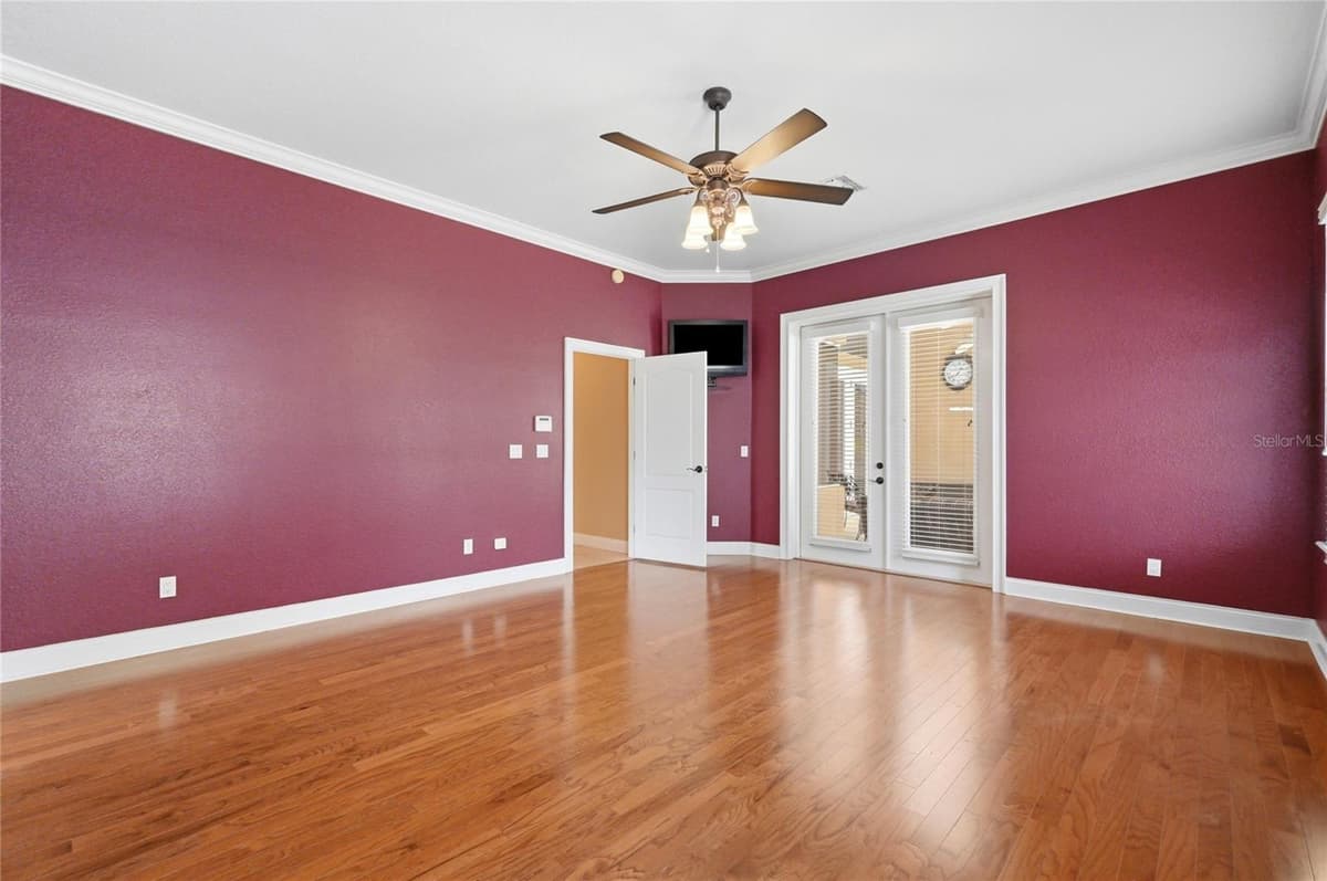 328 HAMILTON SHORES DRIVE — photo 29 of 81
