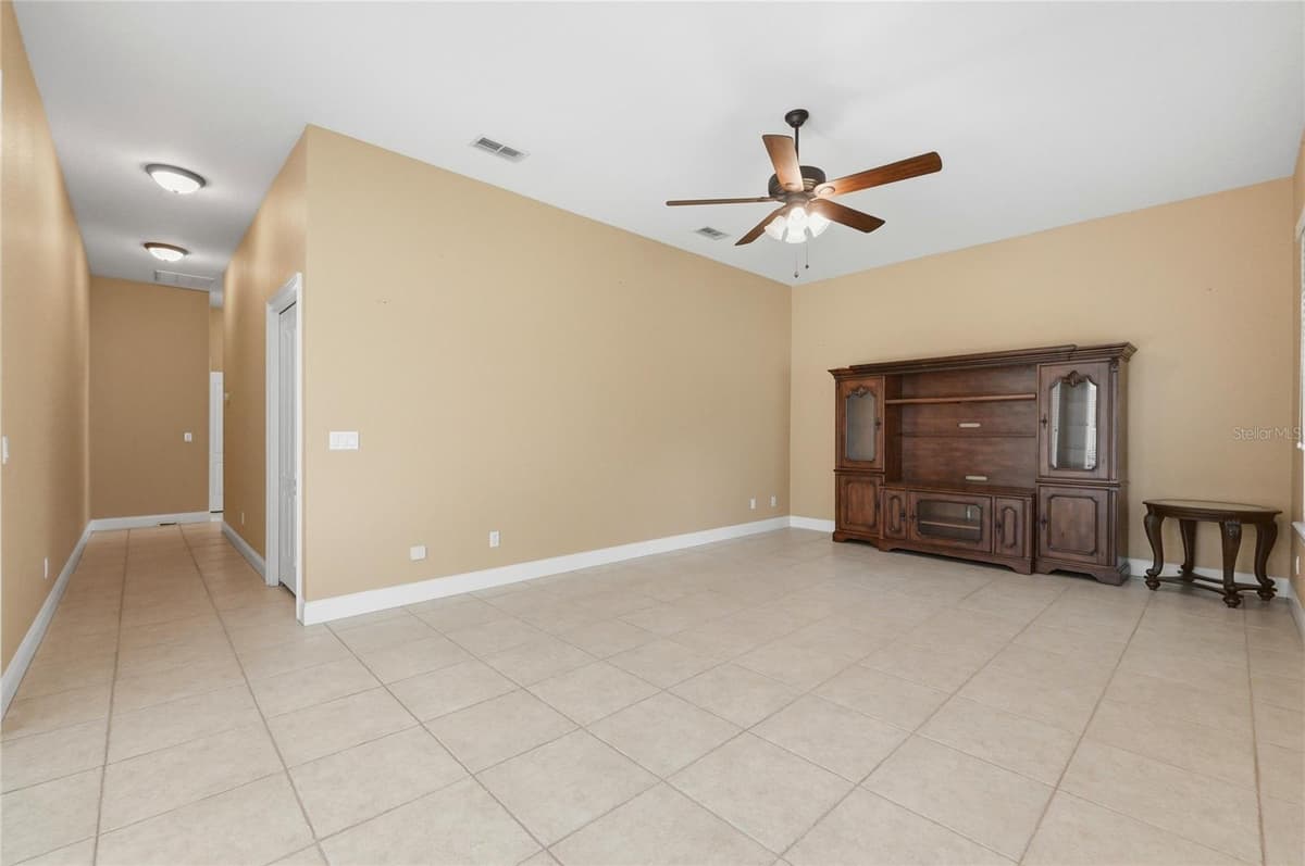328 HAMILTON SHORES DRIVE — photo 38 of 81