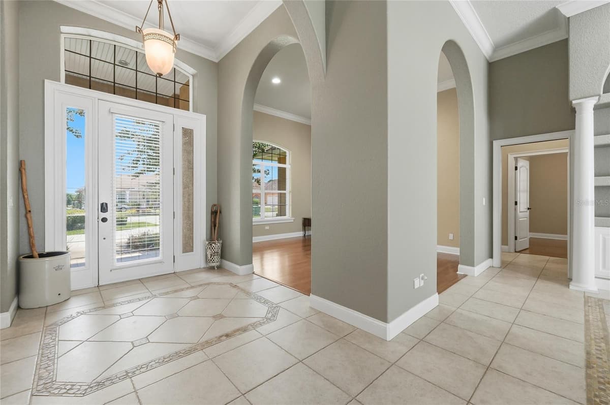 328 HAMILTON SHORES DRIVE — photo 7 of 81