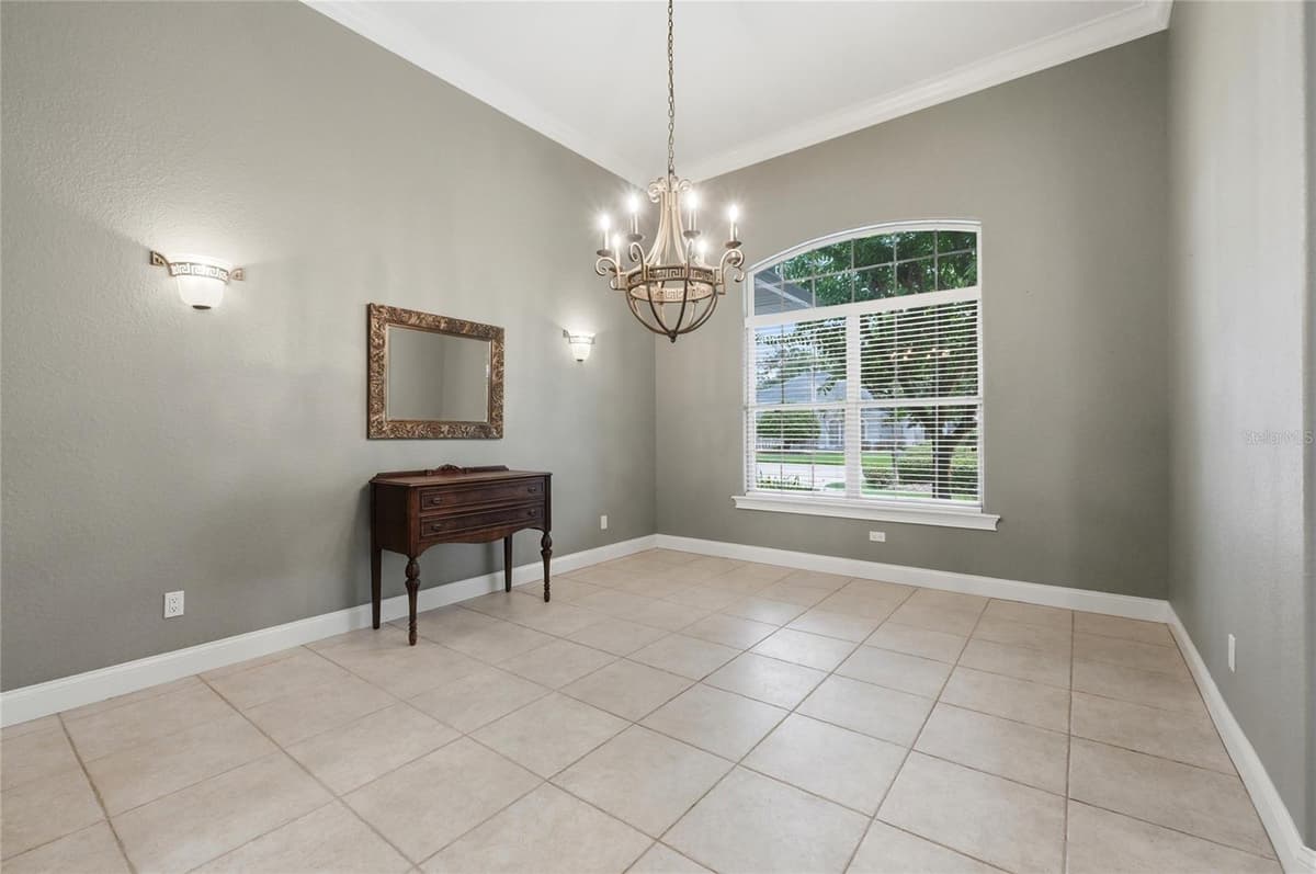 328 HAMILTON SHORES DRIVE — photo 20 of 81