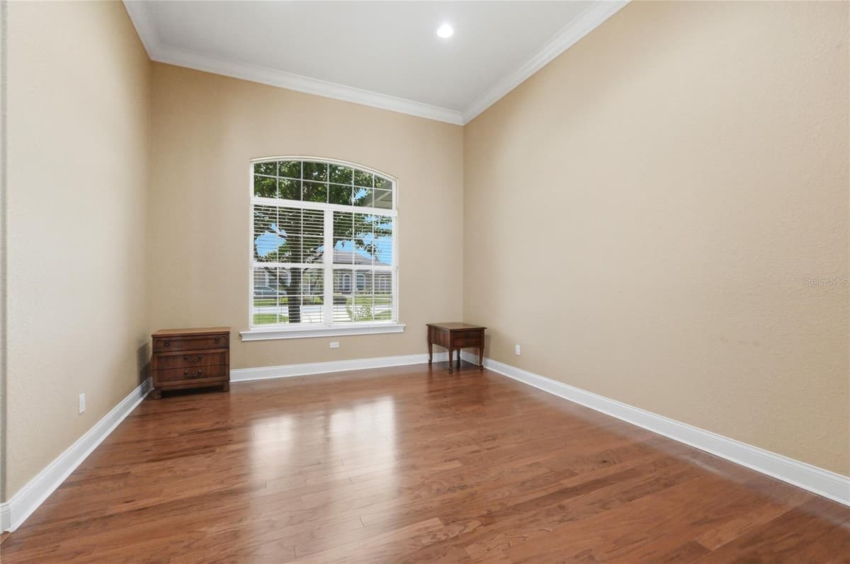 328 HAMILTON SHORES DRIVE — photo 24 of 81