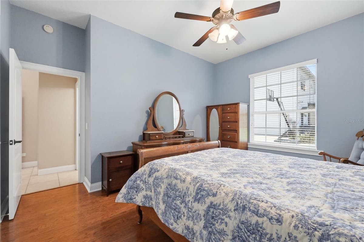328 HAMILTON SHORES DRIVE — photo 45 of 81