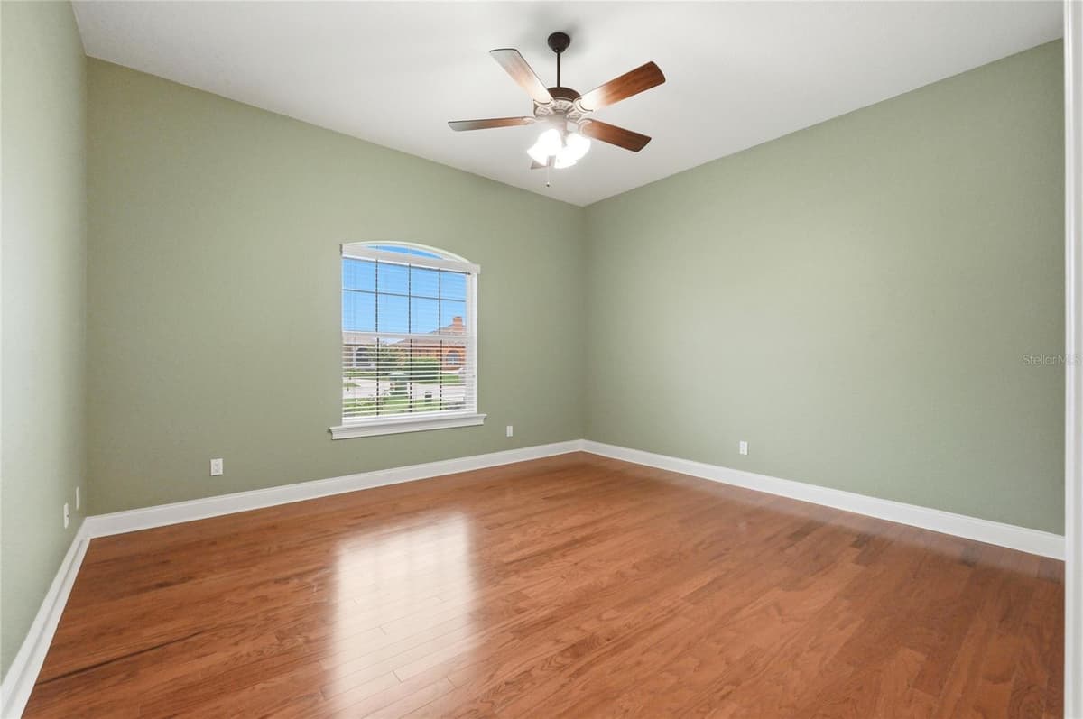 328 HAMILTON SHORES DRIVE — photo 47 of 81