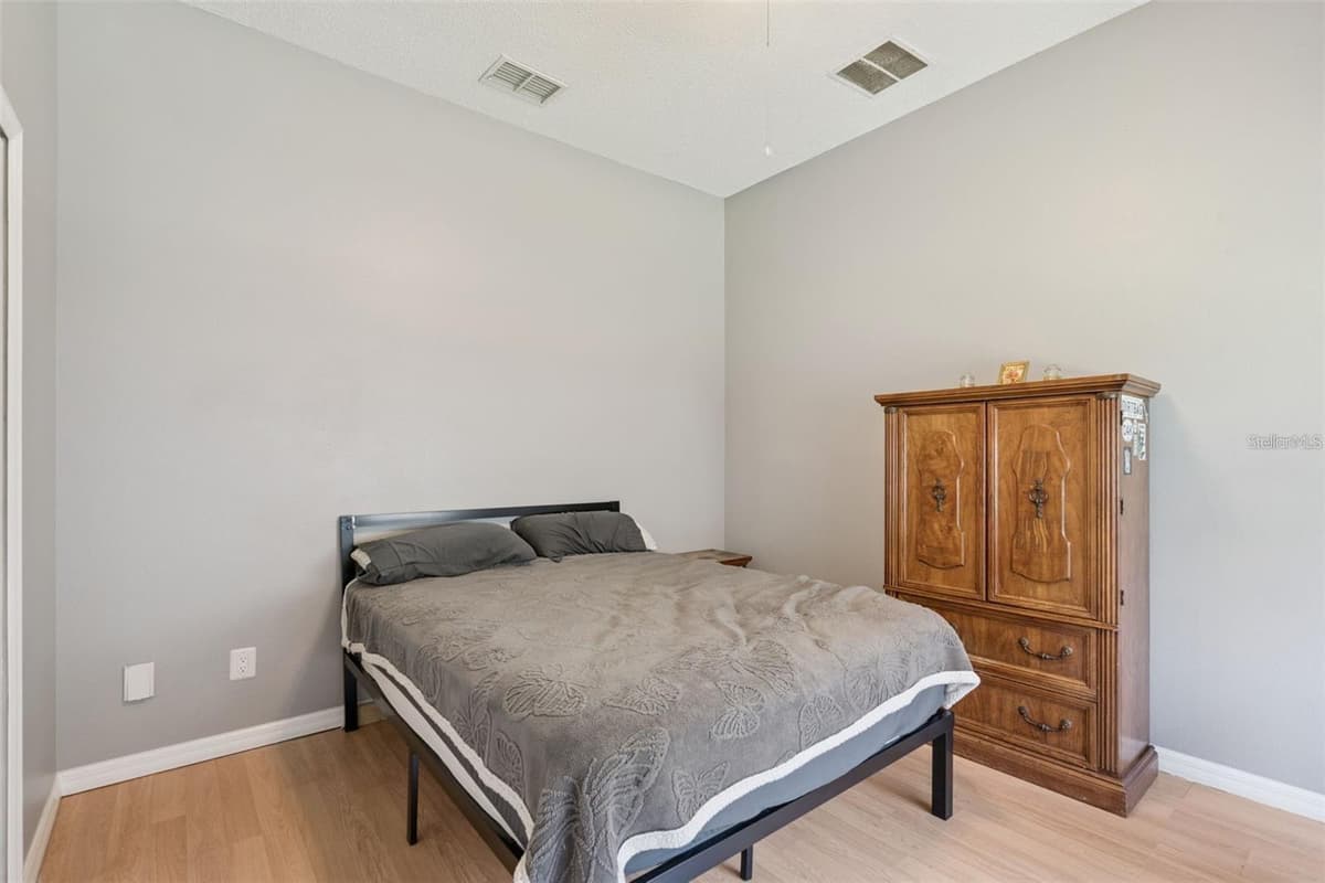 529 JOHNS LANDING WAY — photo 30 of 45