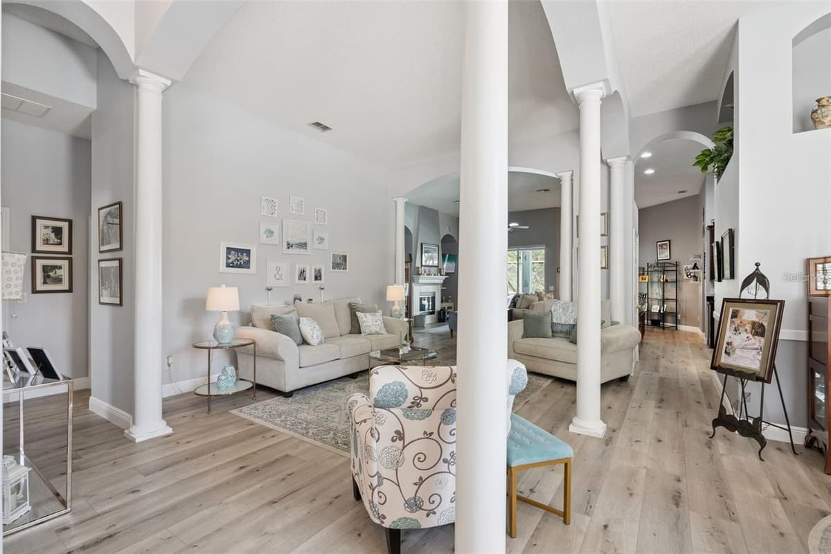 529 JOHNS LANDING WAY — photo 7 of 45