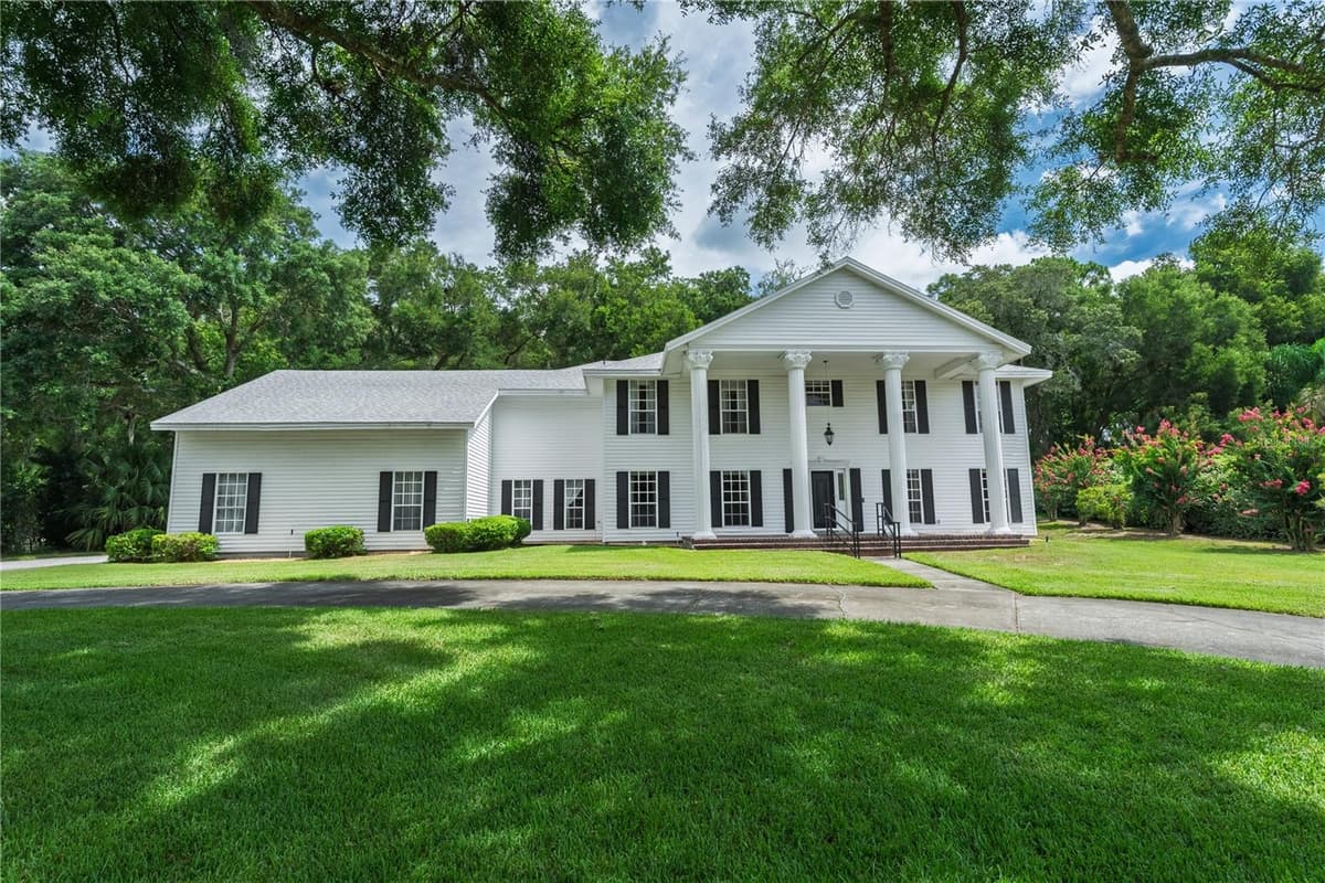7219 CHESTERHILL CIRCLE — photo 1 of 100