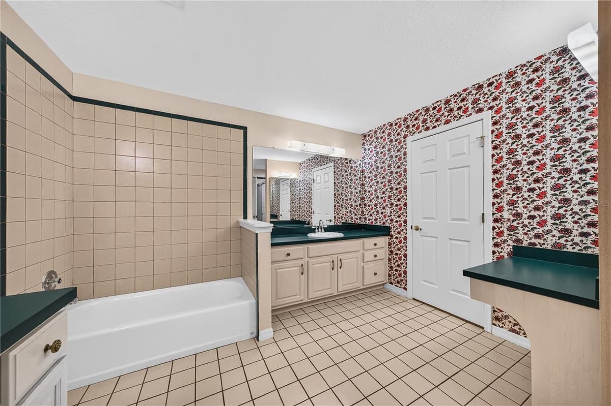 7219 CHESTERHILL CIRCLE — photo 44 of 100