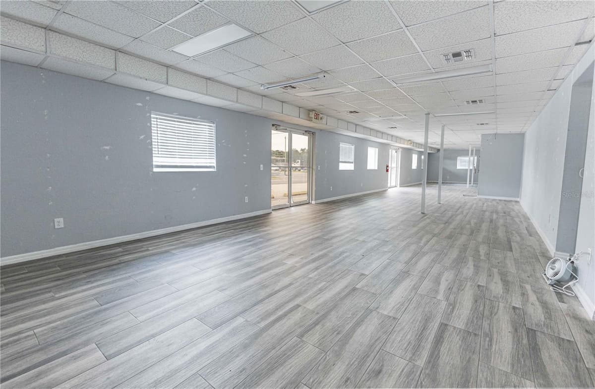 700 MAIN STREET — photo 4 of 18