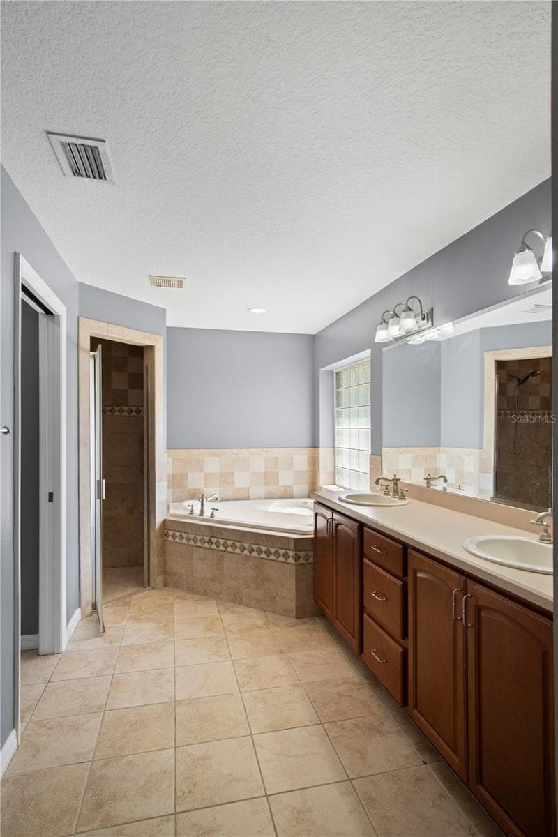 9045 LAKE HATCHINEHA RD — photo 34 of 52