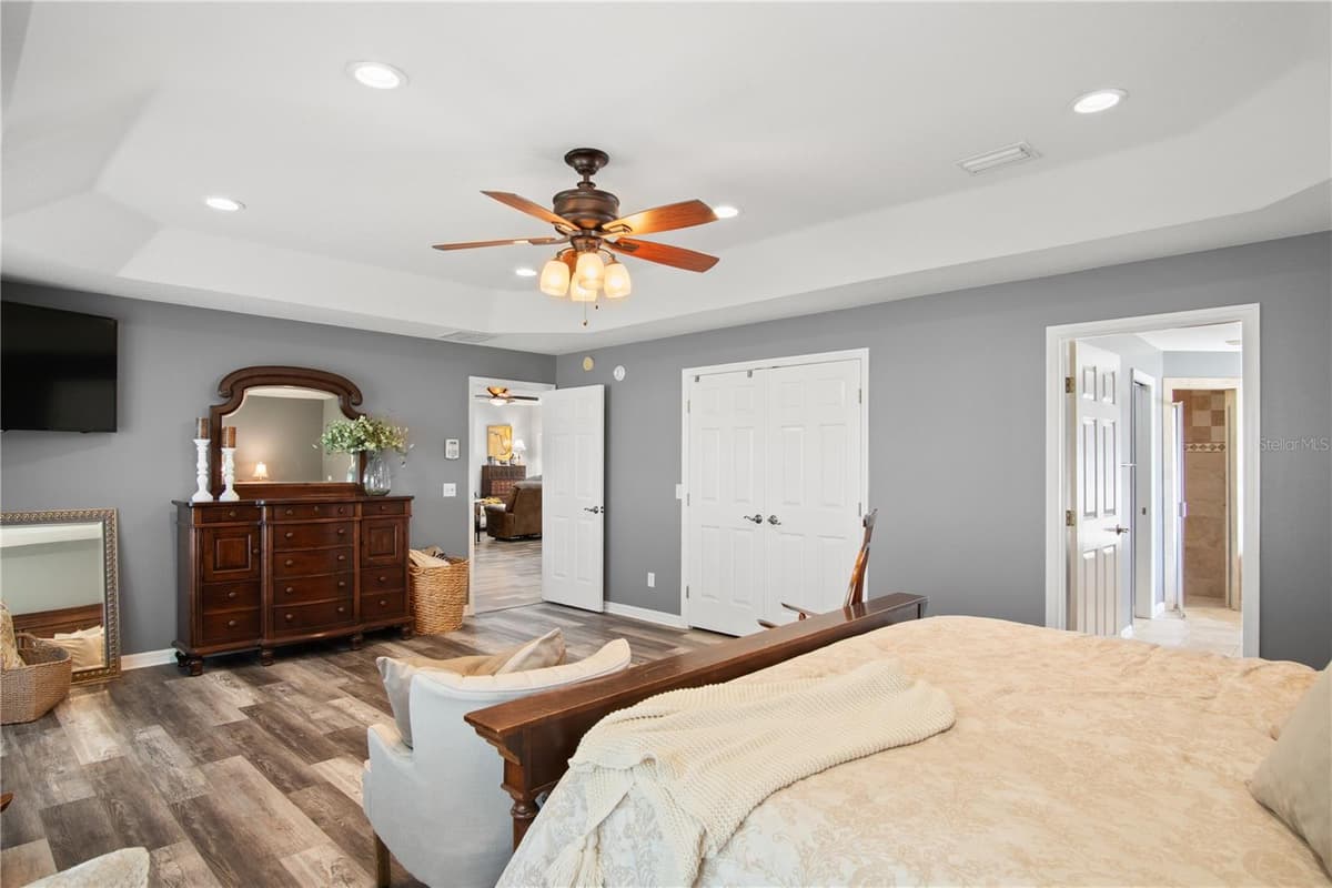 9045 LAKE HATCHINEHA RD — photo 33 of 52