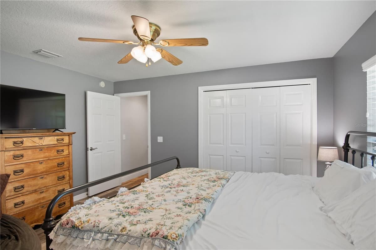 9045 LAKE HATCHINEHA RD — photo 41 of 52