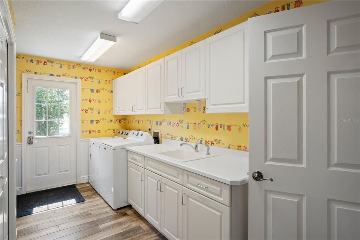 9045 LAKE HATCHINEHA RD — photo 43 of 52