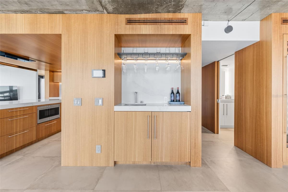 5400 OCEAN BOULEVARD — photo 15 of 99