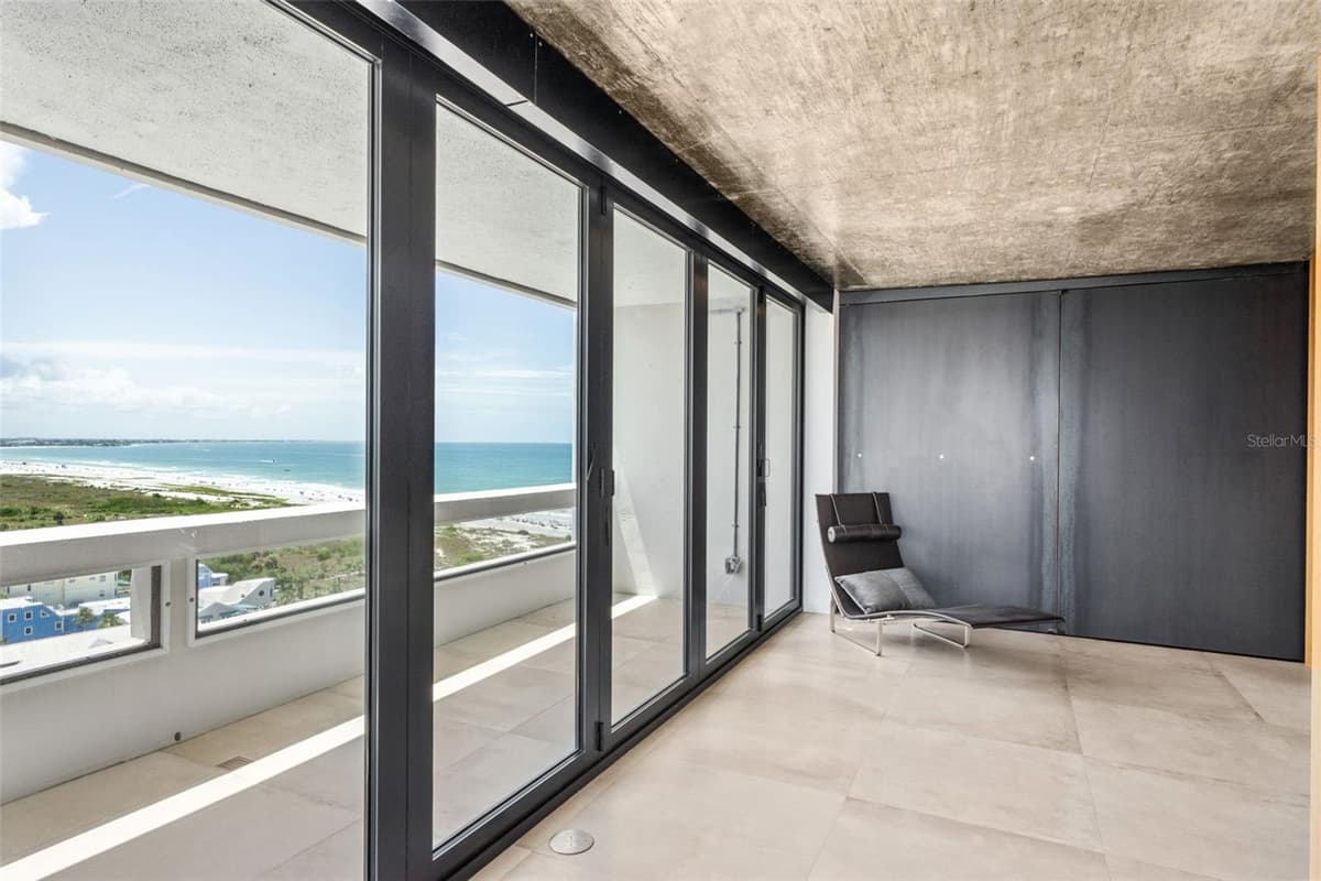 5400 OCEAN BOULEVARD — photo 40 of 99