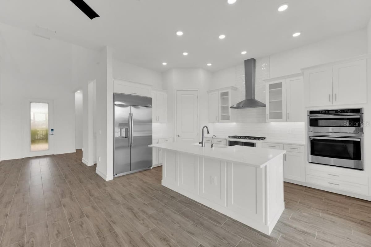 1112 SEAGRAPE DRIVE — photo 16 of 57