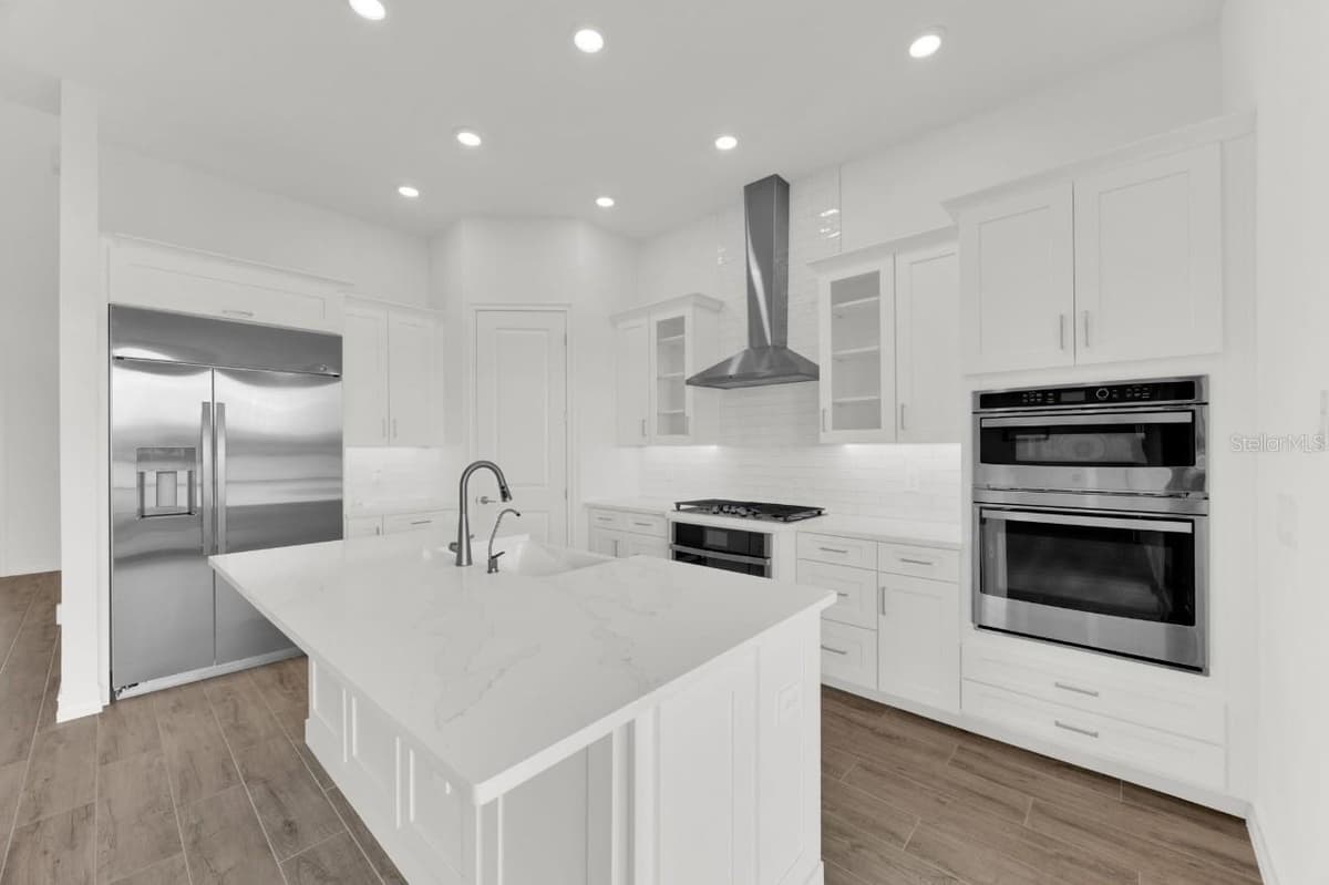 1112 SEAGRAPE DRIVE — photo 17 of 57
