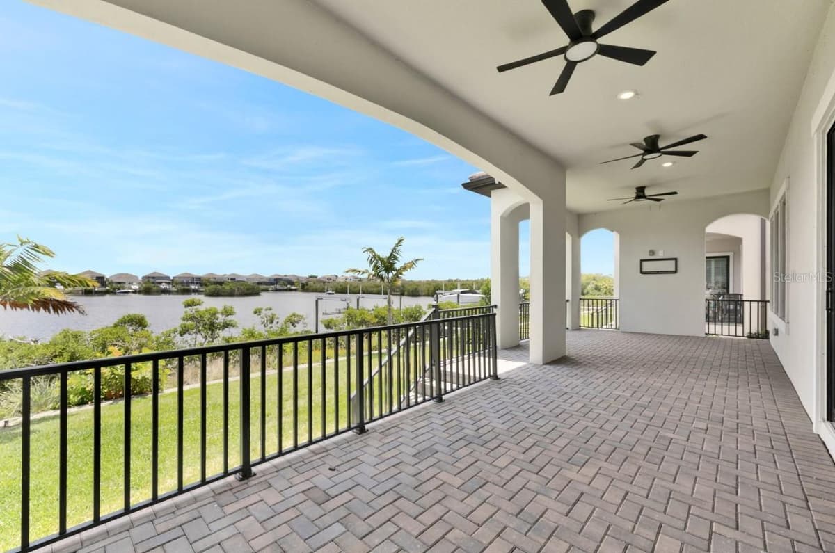 1112 SEAGRAPE DRIVE — photo 44 of 57