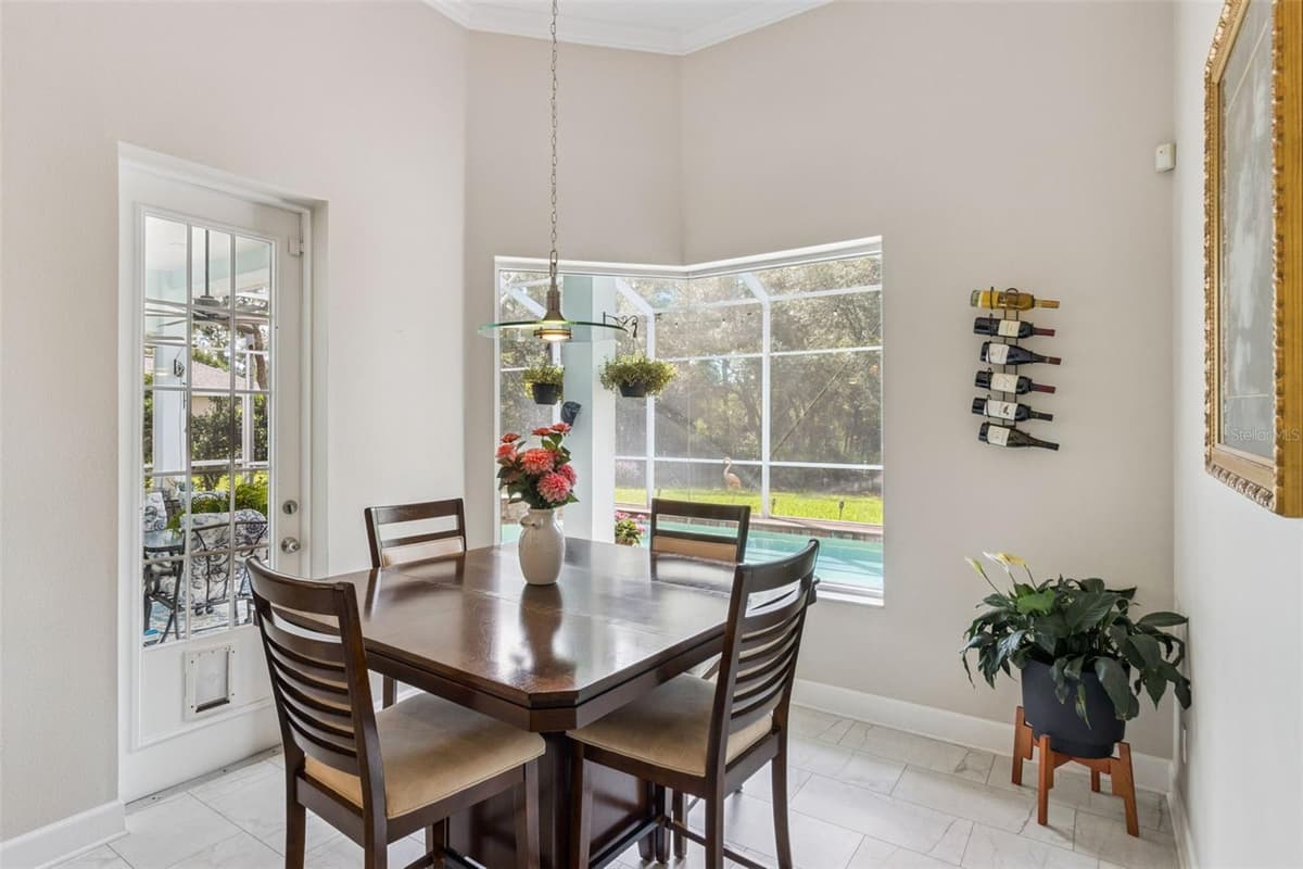 8 COSMOS COURT — photo 19 of 48
