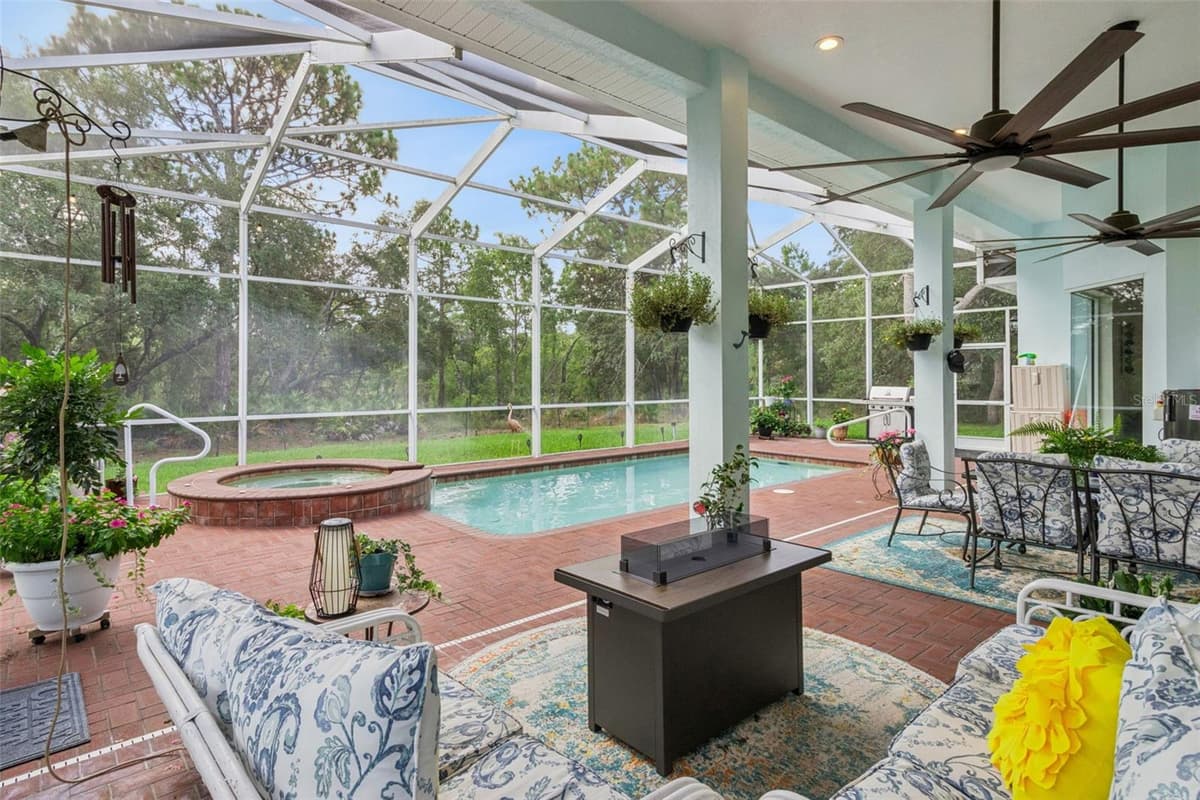 8 COSMOS COURT — photo 3 of 48
