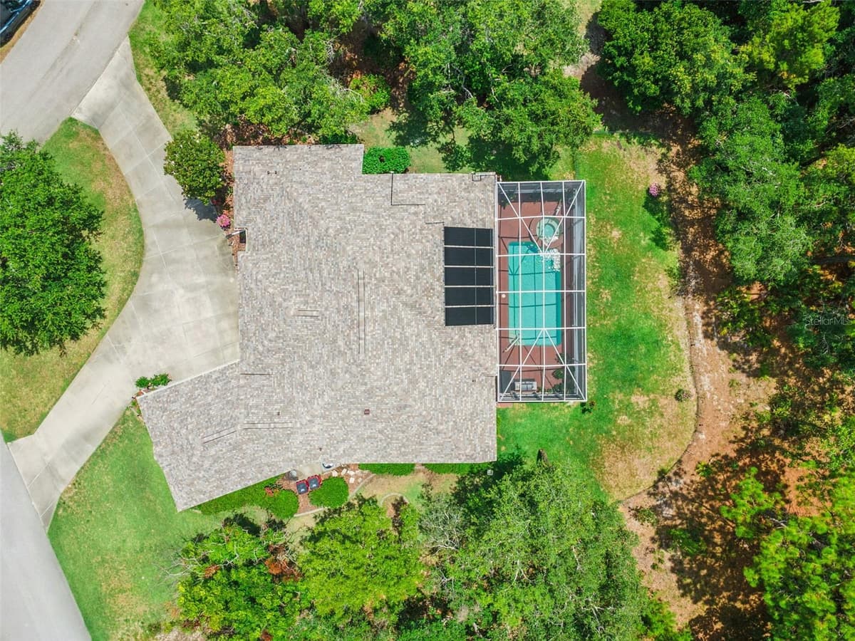 8 COSMOS COURT — photo 4 of 48