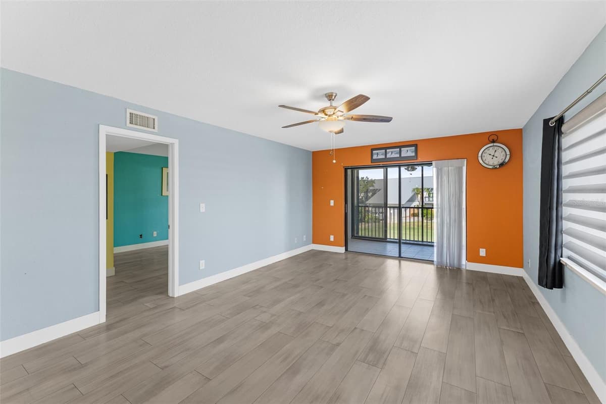 3165 ATLANTIC AVENUE — photo 11 of 47