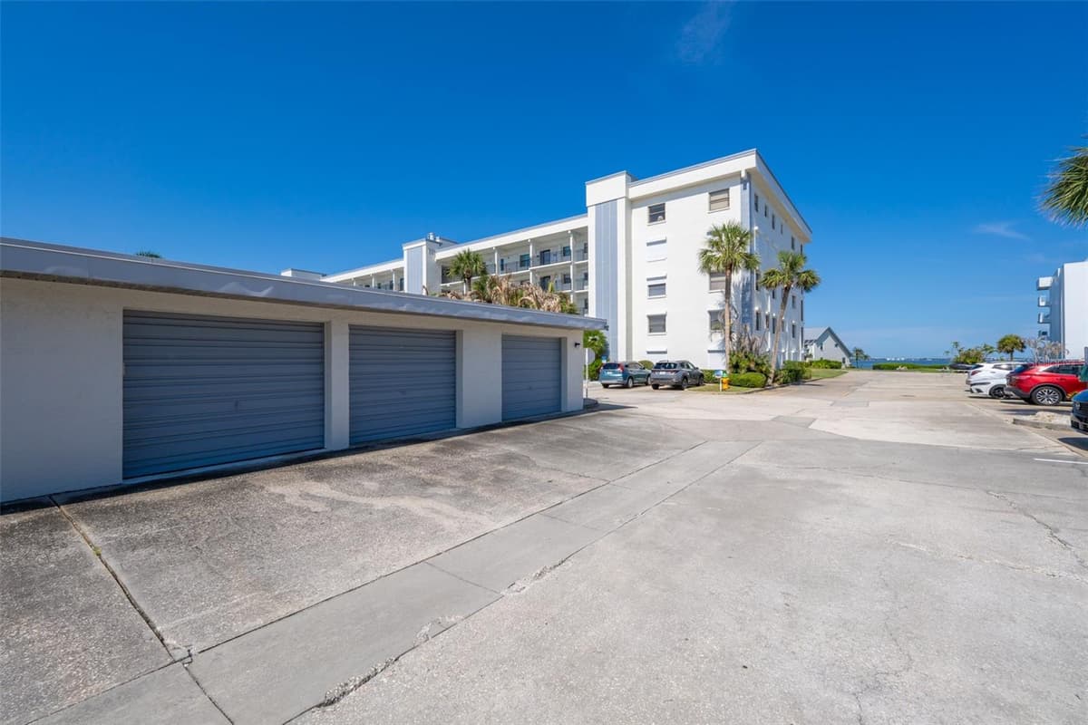 3165 ATLANTIC AVENUE — photo 34 of 47