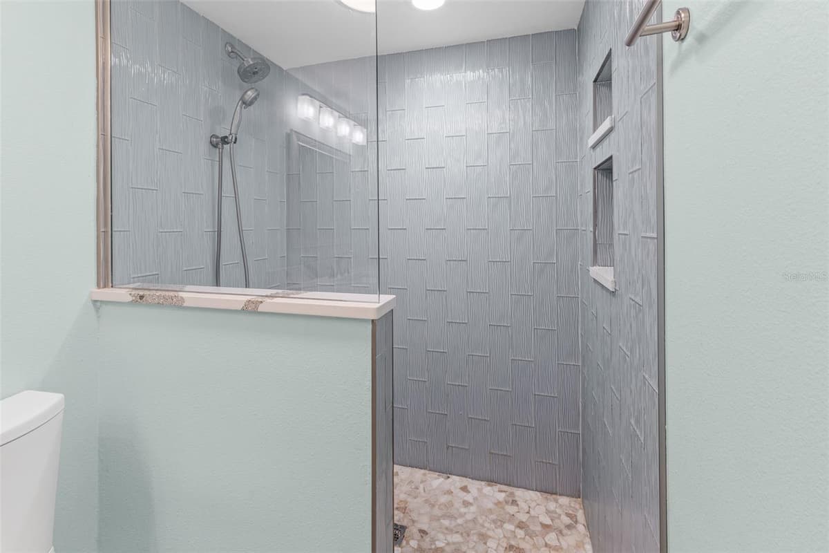 3165 ATLANTIC AVENUE — photo 18 of 47