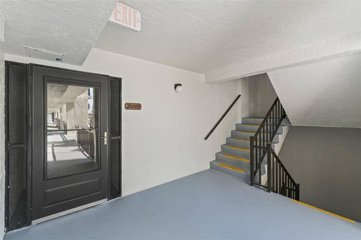 3165 ATLANTIC AVENUE — photo 33 of 47