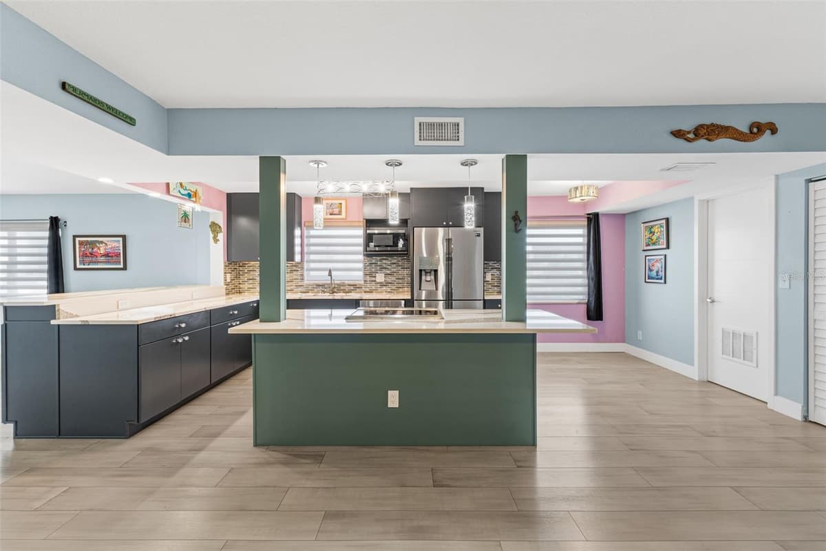 3165 ATLANTIC AVENUE — photo 6 of 47