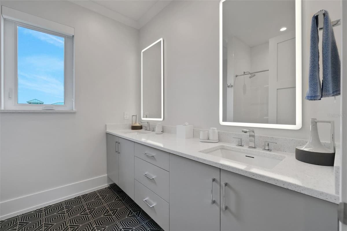 2214 CENTRAL AVENUE — photo 50 of 100